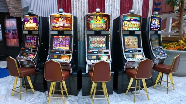 login kepritogel mobile app showing live casino tables with blackjack and roulette games